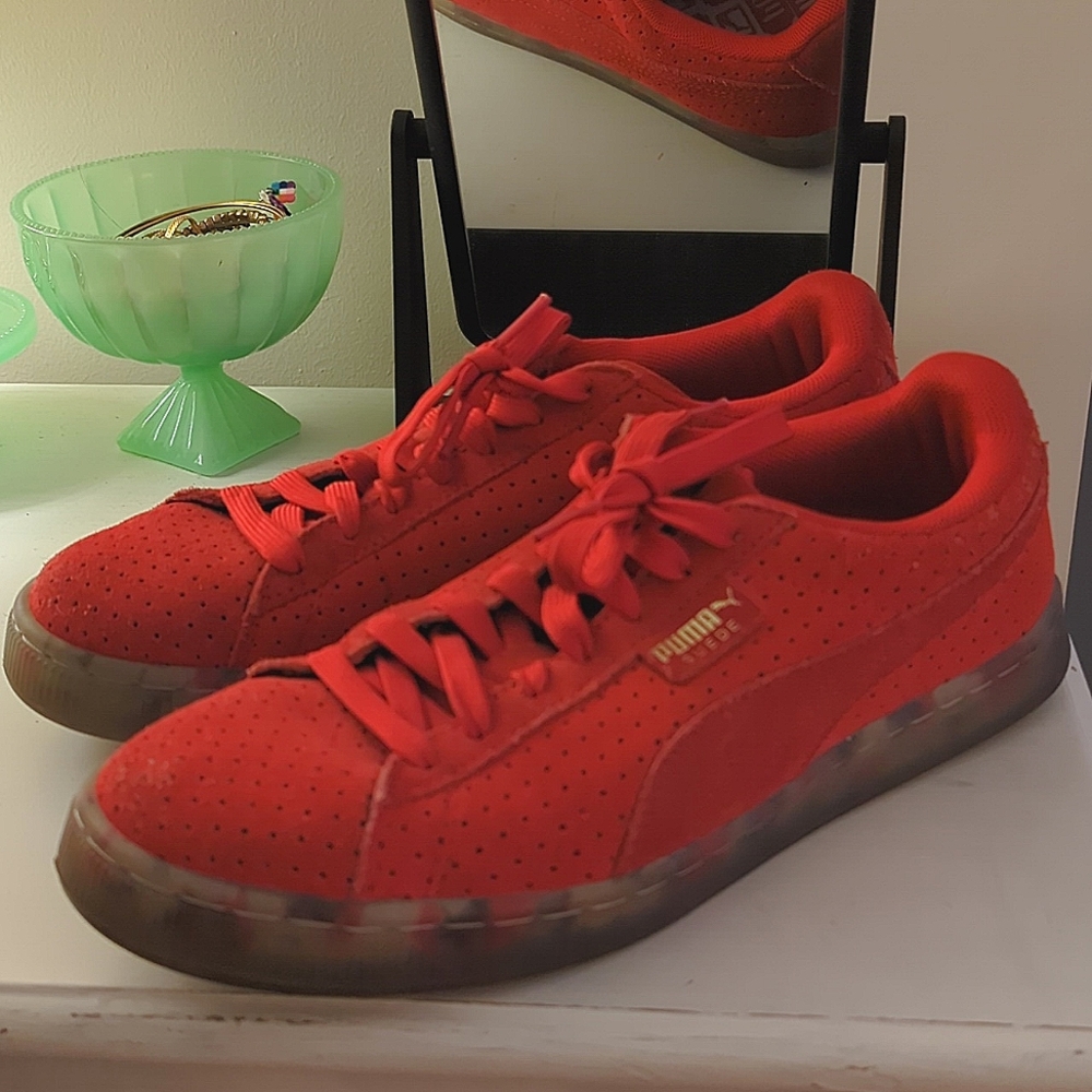 Puma suedes